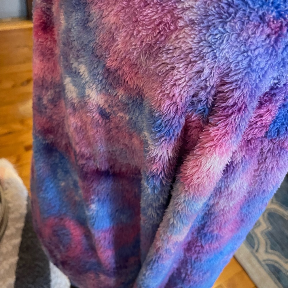 Tie dye pull over - Picture 4 of 6